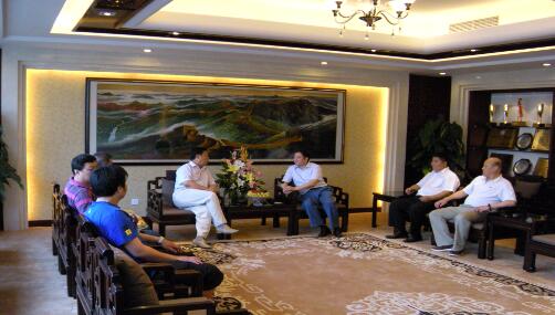 Officers of Building Decoration Association Visits the Compa