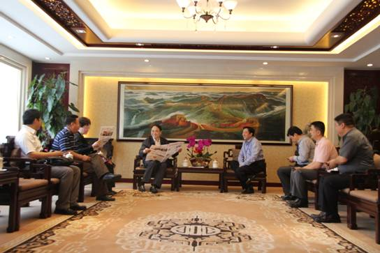 Leaders from the China National Arts & Crafts (Group) Co